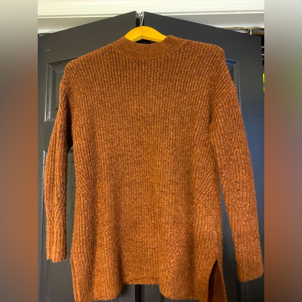 Old Navy sweater